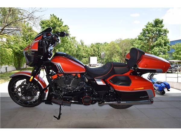 FLHXSE CVO Street Glide - 445 KM!!!