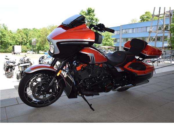 FLHXSE CVO Street Glide - 445 KM!!!