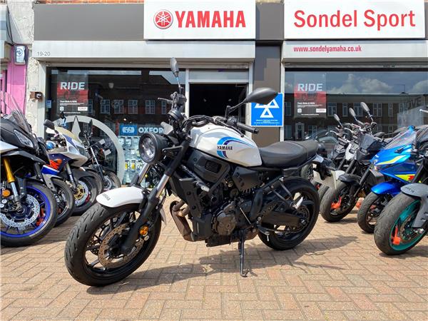 Yamaha XSR700