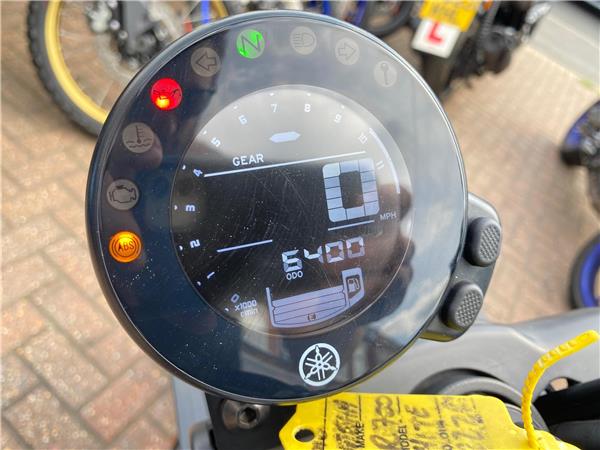 Yamaha XSR700
