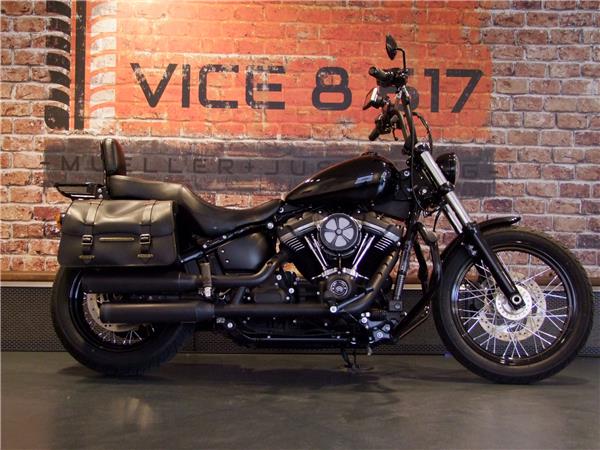 2018 HARLEY-DAVIDSON Softail FXBB 1745 Street Bob 107
