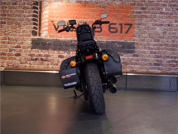 2018 HARLEY-DAVIDSON Softail FXBB 1745 Street Bob 107
