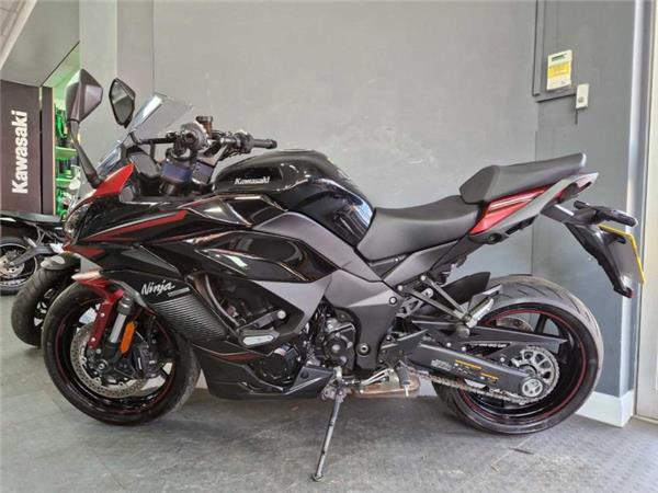 2024 Kawasaki NINJA 1000SX RED
