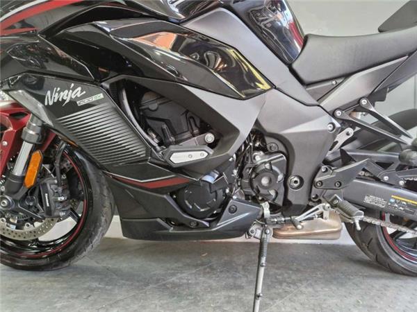 2024 Kawasaki NINJA 1000SX RED