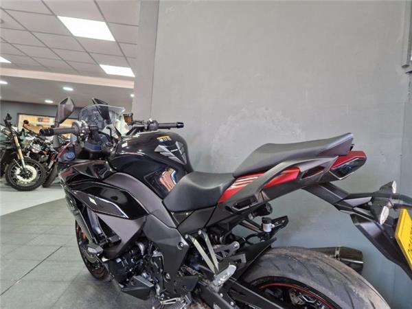 2024 Kawasaki NINJA 1000SX RED