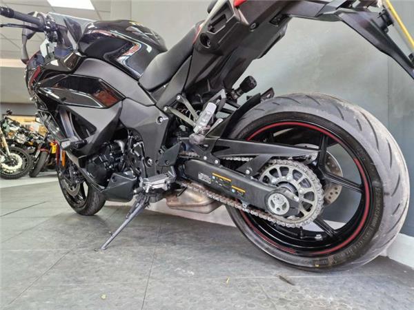 2024 Kawasaki NINJA 1000SX RED
