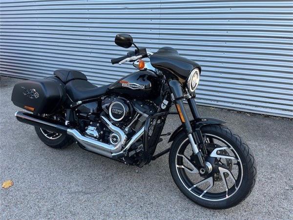 2018 Harley-Davidson Softail Sport Glide FLSB