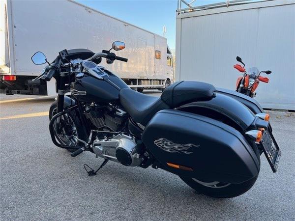 2018 Harley-Davidson Softail Sport Glide FLSB