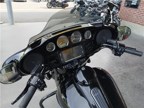 2018 HARLEY-DAVIDSON STREET GLIDE