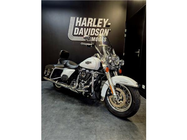 2017 HARLEY-DAVIDSON ROAD KING