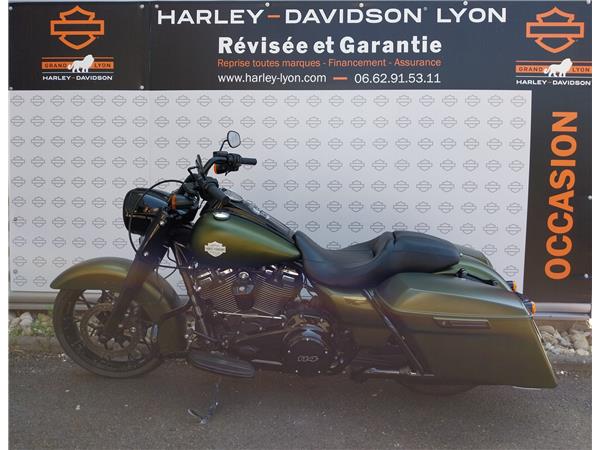 2022 HARLEY-DAVIDSON ROAD KING