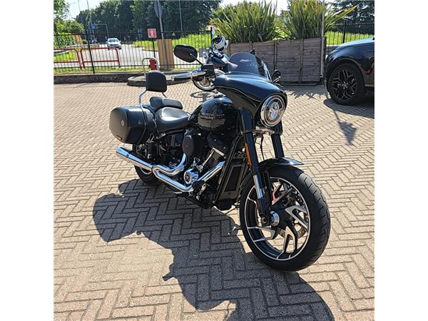 Harley-Davidson Softail-Cruiser SPORT GLIDE