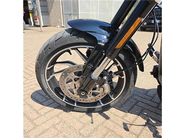 Harley-Davidson Softail-Cruiser SPORT GLIDE