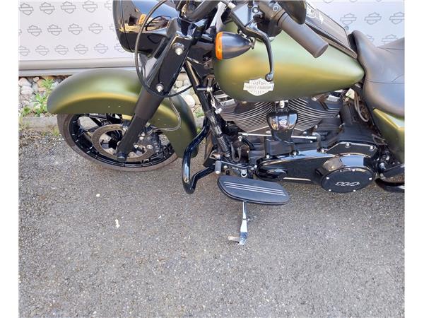 2022 HARLEY-DAVIDSON ROAD KING