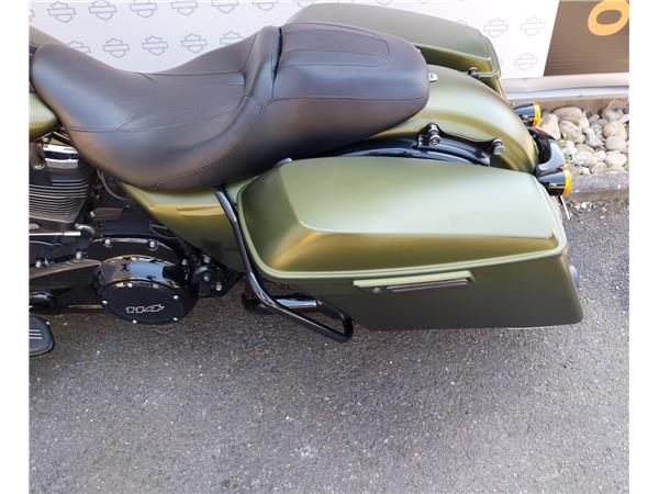 2022 HARLEY-DAVIDSON ROAD KING