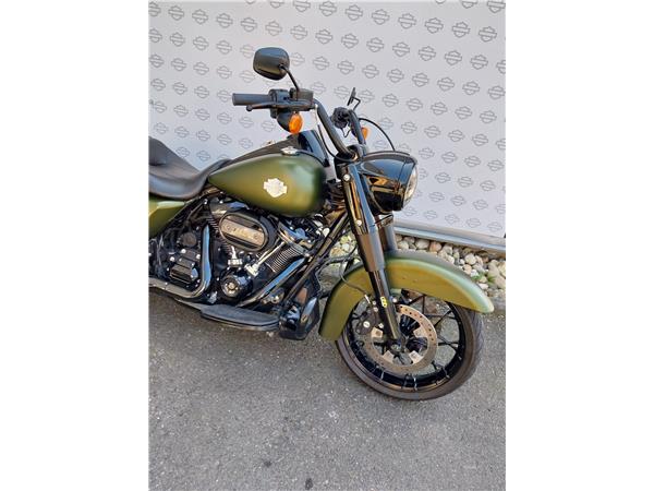 2022 HARLEY-DAVIDSON ROAD KING