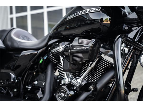 Harley-Davidson FLHXS Street Glide 114 cui - Jekill & Hyde -