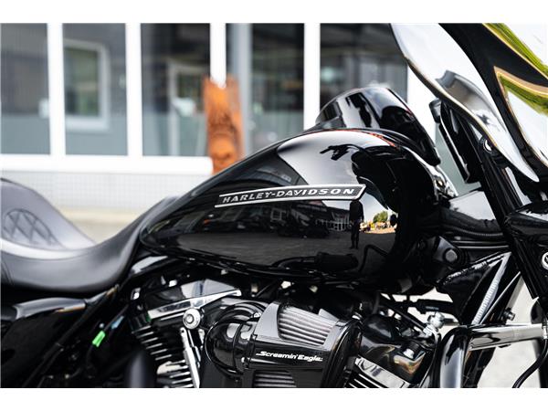 Harley-Davidson FLHXS Street Glide 114 cui - Jekill & Hyde -