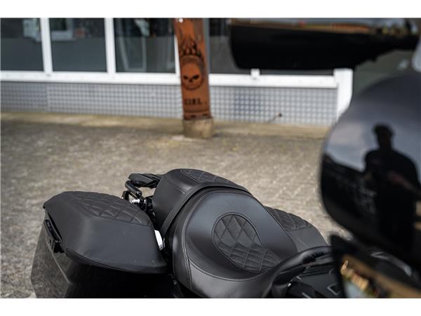 Harley-Davidson FLHXS Street Glide 114 cui - Jekill & Hyde -