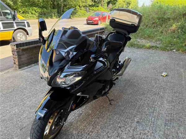 2020 Yamaha FJR1300AE ULTIMATE EDITION BLACK
