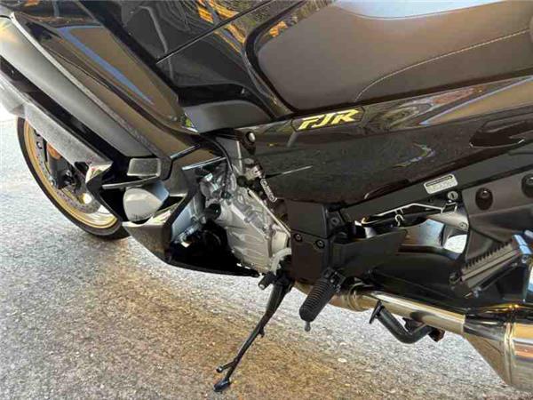2020 Yamaha FJR1300AE ULTIMATE EDITION BLACK