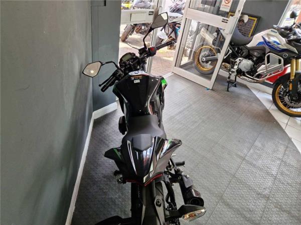 2024 Kawasaki Z125 Green