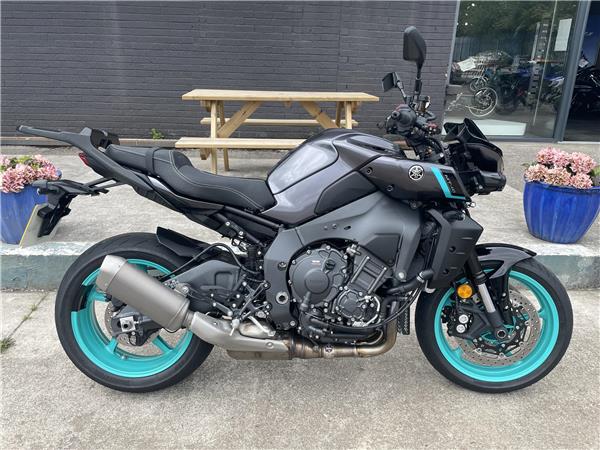 2025 Yamaha MT10