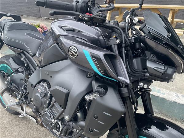 2025 Yamaha MT10