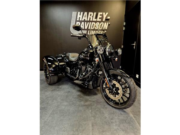 2024 HARLEY-DAVIDSON FREEWHEELER