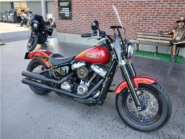 2017 HARLEY-DAVIDSON SLIM
