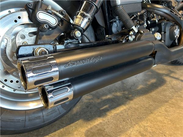 2011 HARLEY-DAVIDSON FAT BOB