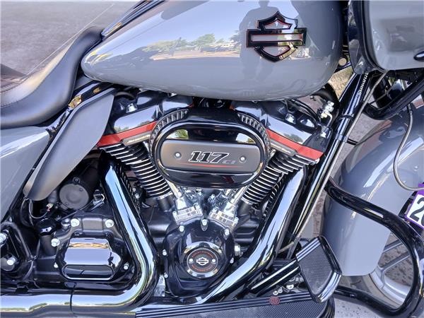 2018 HARLEY-DAVIDSON ROAD GLIDE