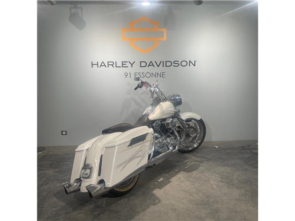 2013 HARLEY-DAVIDSON ROAD KING