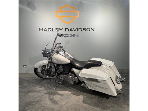 2013 HARLEY-DAVIDSON ROAD KING