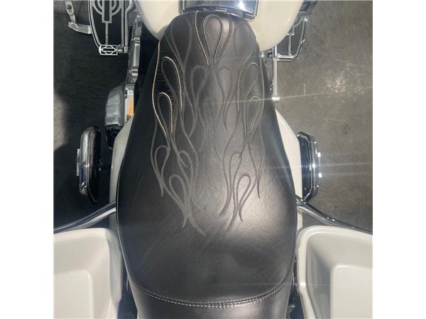 2013 HARLEY-DAVIDSON ROAD KING