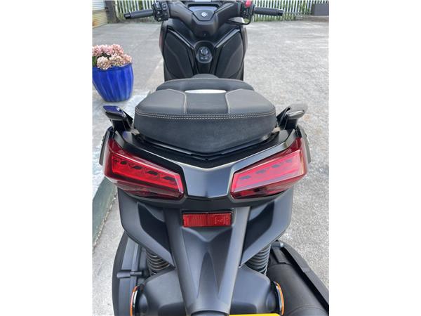 X Max 125 Tech Max