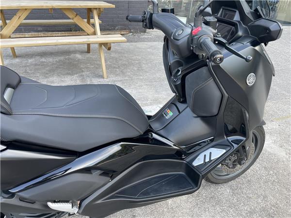 X Max 125 Tech Max