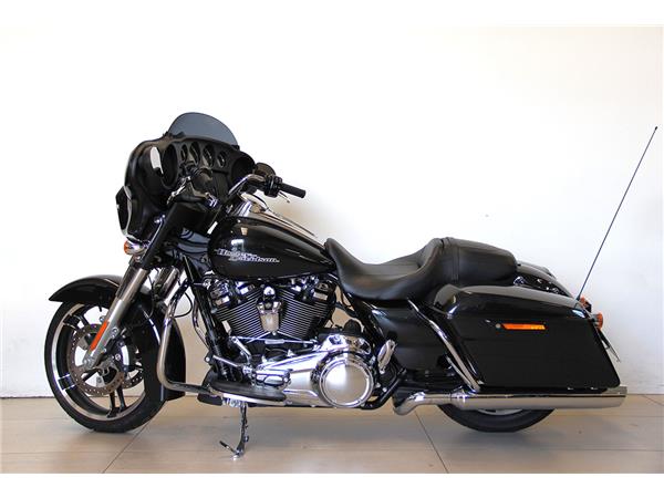 FLHX  STREET GLIDE 