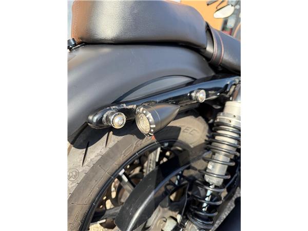 Harley-Davidson Sportster XL883N - 883 Iron