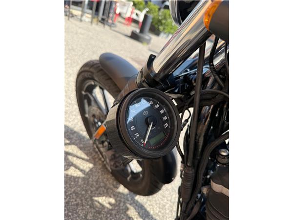 Harley-Davidson Sportster XL883N - 883 Iron