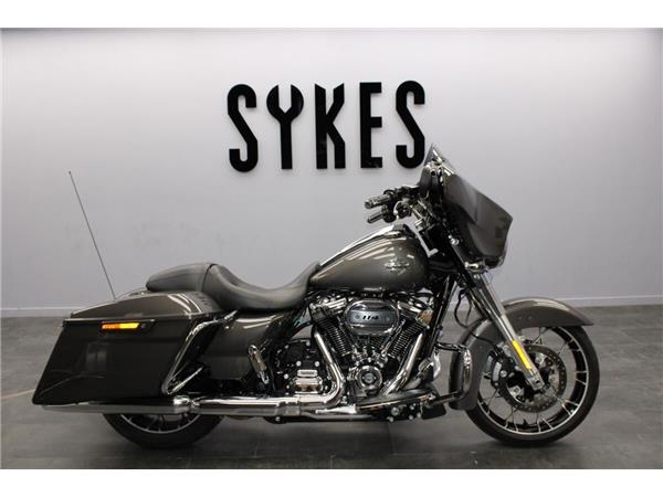 2023 Harley-Davidson Street Glide Special