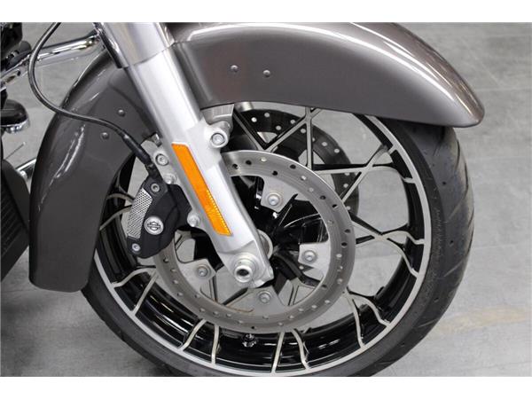 2023 Harley-Davidson Street Glide Special