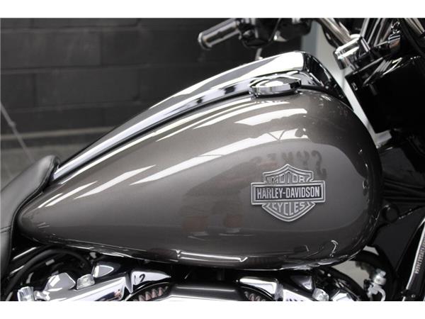 2023 Harley-Davidson Street Glide Special