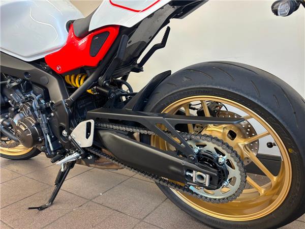 2025 YAMAHA XSR900