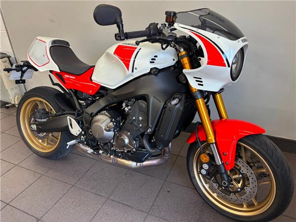 2025 YAMAHA XSR900