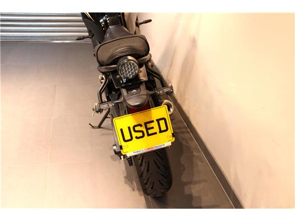 YAMAHA XSR700