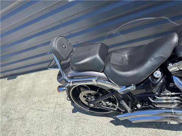 2015 HARLEY-DAVIDSON BREAKOUT