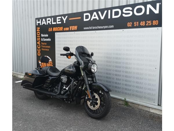 2018 HARLEY-DAVIDSON ROAD KING