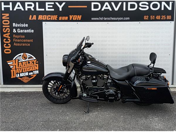 2018 HARLEY-DAVIDSON ROAD KING