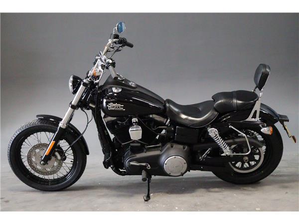 2017 HARLEY-DAVIDSON DYNA FXDB STREET BOB